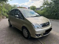 Gold Gebraucht 2009 Opel Meriva Innovation Van / Kleinbus | 3.999 € (Fairer Preis)