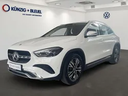 Weiß Gebraucht 2024 Mercedes GLA180 Progressive SUV | 33.840 € (Superpreis)