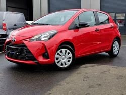 Rot Gebraucht 2019 Toyota Yaris Comfort Kleinwagen | 10.790 € (Guter Preis)