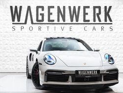 Grau Gebraucht 2020 Porsche 992 Coupé | 189.900 €