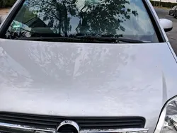 Grau Gebraucht 2005 Opel Meriva Van / Kleinbus | 799 € (Fairer Preis)