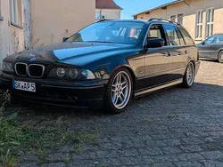Schwarz Gebraucht 2002 BMW 530 Kombi | 6.999 €