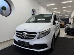 Arktikweiss Gebraucht 2022 Mercedes V220 Van / Kleinbus | 29.299 € (Superpreis)