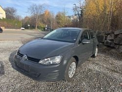 Grau Gebraucht 2015 VW Golf VII Trendline Limousine | 8.750 € (Superpreis)