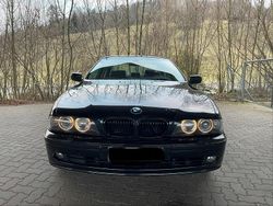 Schwarz Gebraucht 2000 BMW 523 Limousine | 2.699 € (Etwas zu teuer)