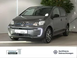 Siliziumgrau metallic Gebraucht 2024 VW e-up! Edition Kleinwagen | 23.900 € (Fairer Preis)