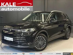Schwarz metallic (deep black perleffekt) Gebraucht 2024 VW Tiguan IQ Drive SUV | 38.490 € (Guter Preis)