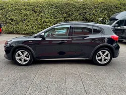Schwarz Gebraucht 2020 Ford Focus Active X Limousine | 13.980 € (Superpreis)