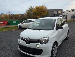 Weiß Gebraucht 2017 Renault Twingo Life Kleinwagen | 4.999 € (Guter Preis)