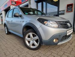 Silber Gebraucht 2010 Dacia Sandero Stepway SUV | 6.745 € (Teuer)