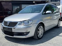 Silber Gebraucht 2006 VW Touran Highline Van / Kleinbus | 4.480 € (Teuer)