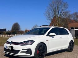 Weiß Gebraucht 2018 VW Golf GTI Limousine | 20.450 € (Fairer Preis)