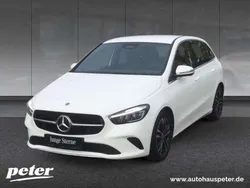 Unilack polarweiß Gebraucht 2023 Mercedes B180 Progressive Van / Kleinbus | 28.870 € (Fairer Preis)