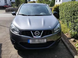 Grau Gebraucht 2013 Nissan Qashqai SUV | 4.750 € (Superpreis)