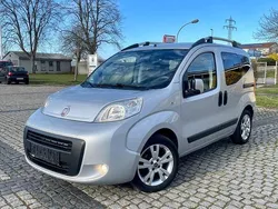 Grau Gebraucht 2012 Fiat Qubo Trekking Van / Kleinbus | 4.500 € (Fairer Preis)