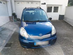 Blau Gebraucht 2005 Toyota Yaris Verso Van / Kleinbus | 3.250 €
