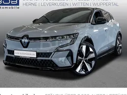 Rafalgrau, dach in (grau) Gebraucht 2022 Renault Mégane Techno Limousine | 25.666 € (Guter Preis)