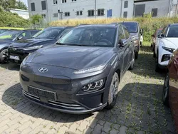 Grau Gebraucht 2021 Hyundai Kona Prime SUV | 19.800 € (Superpreis)