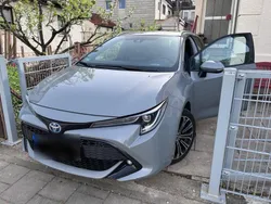 Grau Gebraucht 2022 Toyota Corolla Kombi | 22.999 € (Guter Preis)
