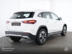 Weiß Gebraucht 2024 Mercedes GLA200 Advanced SUV | 37.590 € (Guter Preis)