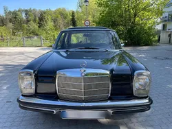 Blau Gebraucht 1971 Mercedes W115 Limousine | 16.750 €