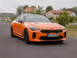 Orange Gebraucht 2020 Kia Stinger Limousine | 32.500 € (Guter Preis)