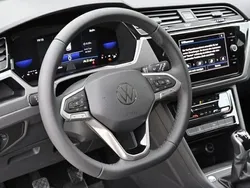 Grau Neu 2025 VW Touran Comfortline Van / Kleinbus | 35.849 € (Guter Preis)
