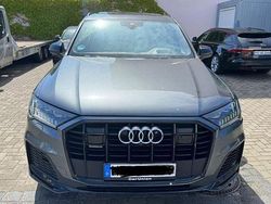 Grau Gebraucht 2020 Audi Q7 S-Line SUV | 44.000 € (Teuer)