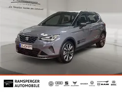 Grau (graphene grau / midnight schwarz metalli) Gebraucht 2025 Seat Arona FR SUV | 32.990 €