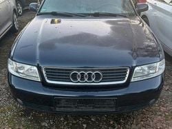 Blau Gebraucht 2000 Audi A4 Limousine | 1.100 € (Guter Preis)