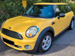 Gelb Gebraucht 2009 Mini ONE Kleinwagen | 4.200 € (Fairer Preis)