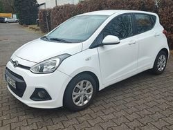 Weiß Gebraucht 2016 Hyundai i10 Classic Kleinwagen | 5.800 € (Fairer Preis)