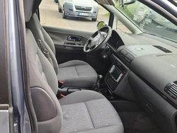 Grau Gebraucht 2009 VW Sharan Trendline Van / Kleinbus | 6.900 € (Teuer)