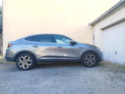 Grau Gebraucht 2023 Renault Arkana SUV | 21.500 € (Guter Preis)
