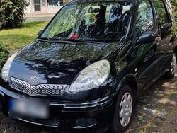 Schwarz Gebraucht 2006 Toyota Yaris Verso Van / Kleinbus | 2.700 €