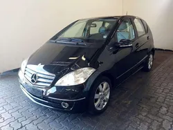 Kosmosschwarz Gebraucht 2010 Mercedes A180 Elegance Kleinwagen | 7.490 € (Fairer Preis)