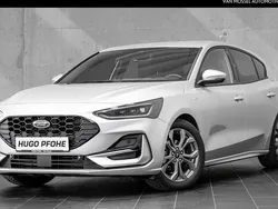 Silber Gebraucht 2024 Ford Focus ST-Line X Limousine | 24.890 € (Guter Preis)