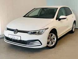 Weiß Gebraucht 2020 VW Golf VIII Life Limousine | 18.990 € (Teuer)