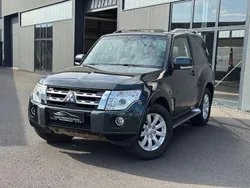 Malachitgrün (p) Gebraucht 2011 Mitsubishi Pajero Instyle SUV | 15.975 € (Fairer Preis)