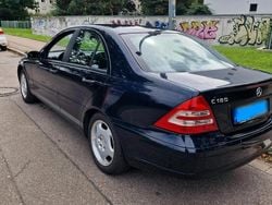 Gebraucht 2001 Mercedes C180 Limousine | 2.500 € (Etwas zu teuer)