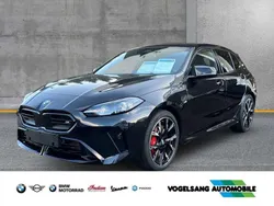 Black sapphire metallic Neu 2025 BMW M1 M Sport Coupé | 56.000 €