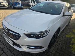 Weiß Gebraucht 2020 Opel Insignia Dynamic Limousine | 16.990 € (Superpreis)