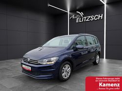 Atlantik blue metallic Gebraucht 2021 VW Touran Comfortline Van / Kleinbus | 20.950 € (Superpreis)