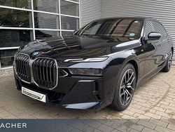 Carbonschwarz metallic Gebraucht 2024 BMW 740 Comfort Edition Limousine | 94.349 € (Superpreis)