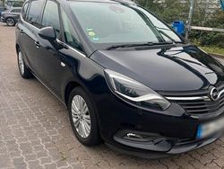 Blau Gebraucht 2018 Opel Zafira Tourer Van / Kleinbus | 10.300 €