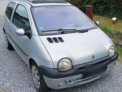 Silber Gebraucht 2001 Renault Twingo Privilege Kleinwagen | 1.300 €