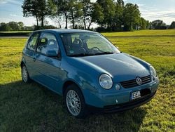 Blau Gebraucht 2004 VW Lupo Kleinwagen | 1.200 € (Fairer Preis)