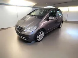 Mountaingrau Gebraucht 2011 Mercedes A180 Avantgarde Kleinwagen | 6.690 € (Fairer Preis)