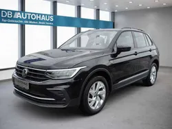 Schwarz Gebraucht 2023 VW Tiguan Life SUV | 29.630 € (Superpreis)