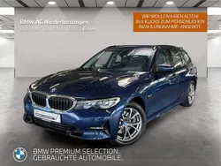 Blau Gebraucht 2022 BMW 320e Sport Line Kombi | 27.399 € (Fairer Preis)